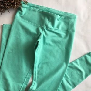Alo YOGA workout leggings size XS teal
